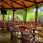 Patra Skala Prinou アパート