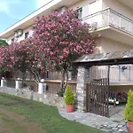 Patra Skala Prinou アパート Prínos