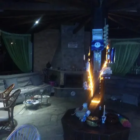 Patra Skala Prinou 아파트