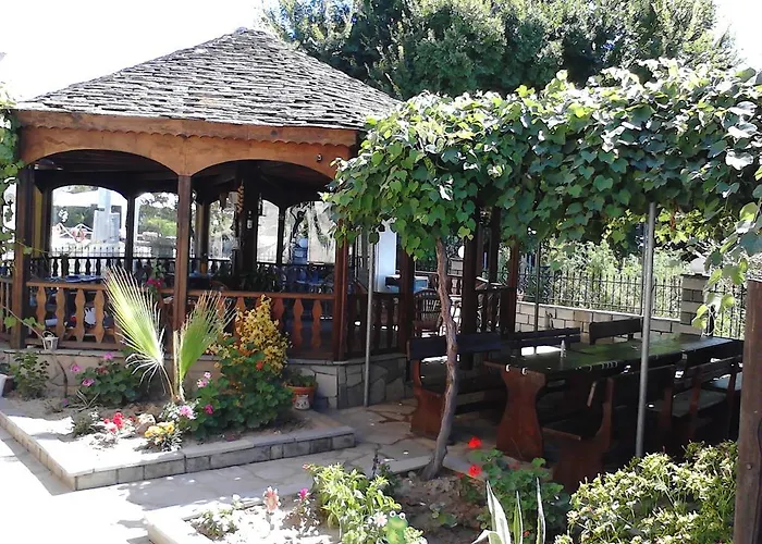 斯卡拉皮瑞诺帕特雷公寓 Prínos