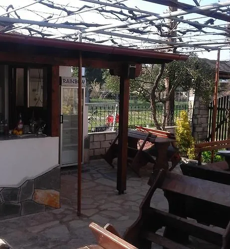 斯卡拉皮瑞诺帕特雷公寓 *