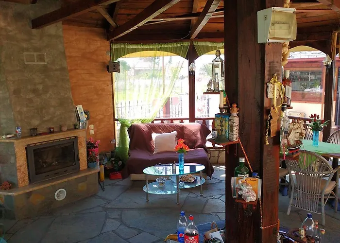 斯卡拉皮瑞诺帕特雷公寓 Prínos