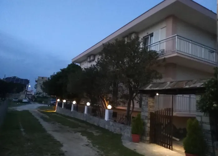 斯卡拉皮瑞诺帕特雷公寓 *